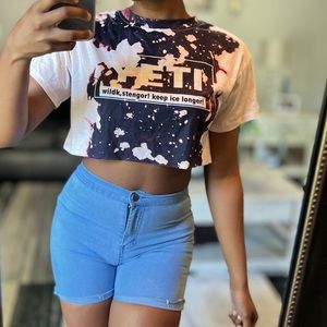 YETI Bleached Design Crop Tee, Small, NWT